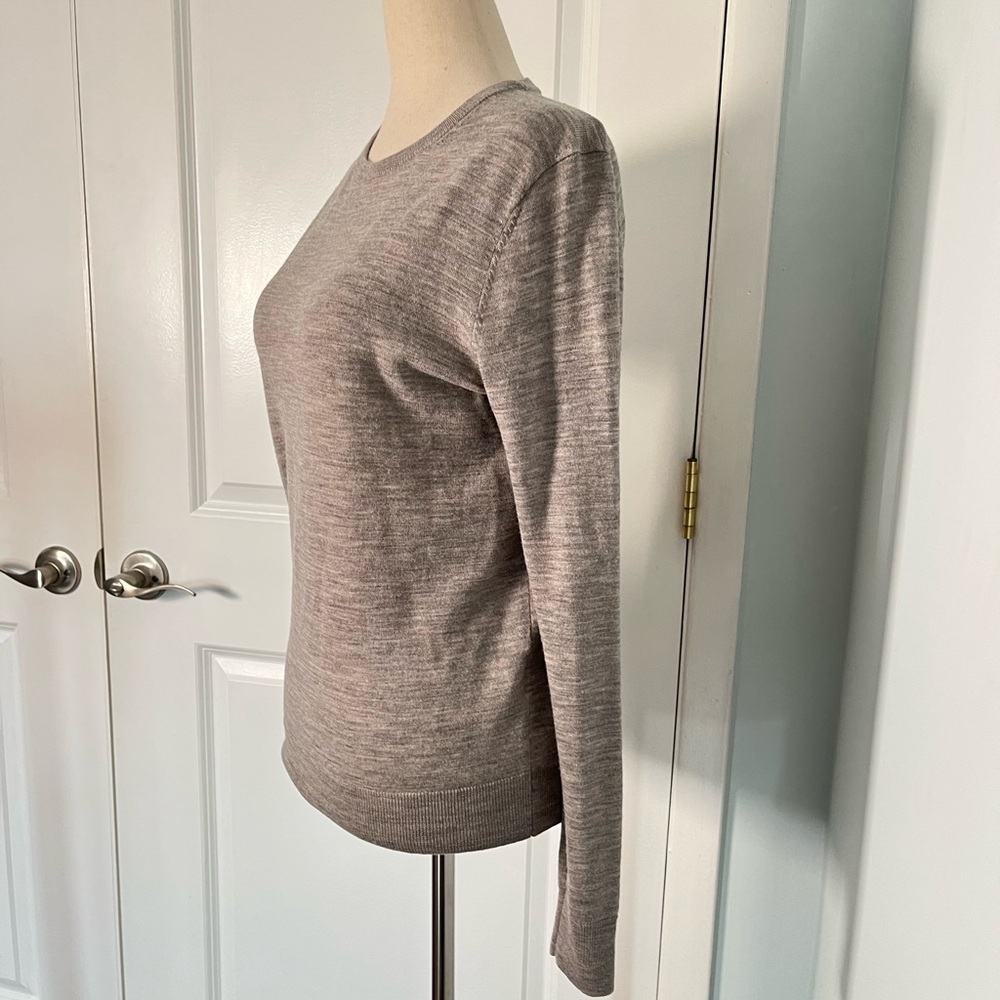 Uniqlo 100% wool essential crewneck sweater size S - Picture 7 of 10